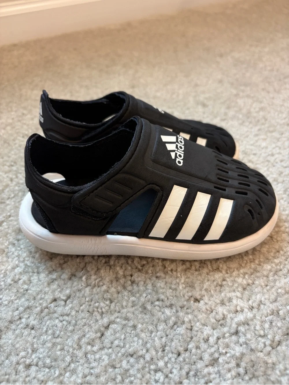 adidas Kids Black and White Sandals / Water Shoes